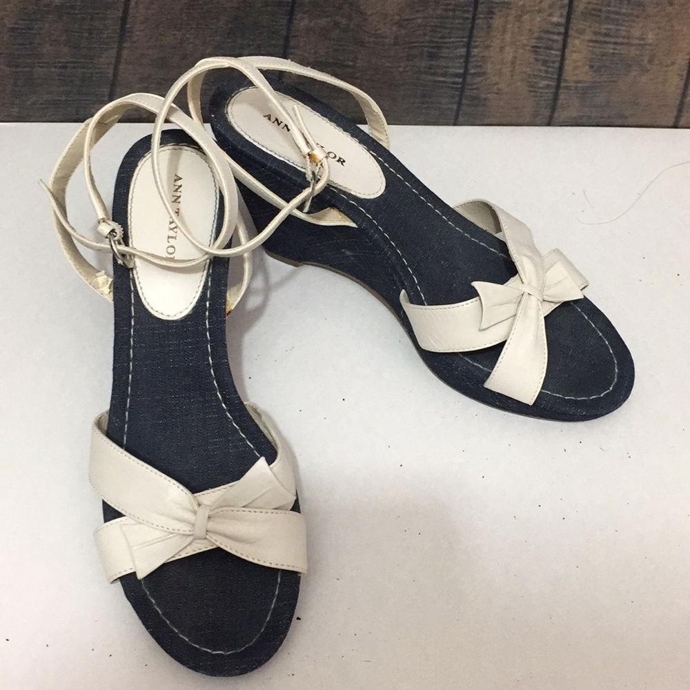 Ann Taylor string back heel shoe 7.5M